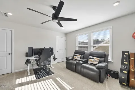 1809 Hydrangea Way Fuquay Varina NC 27526
