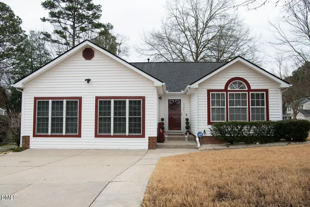 6900 Glenroy Court Raleigh NC 27616