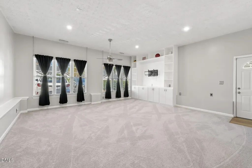 6900 Glenroy Court Raleigh NC 27616