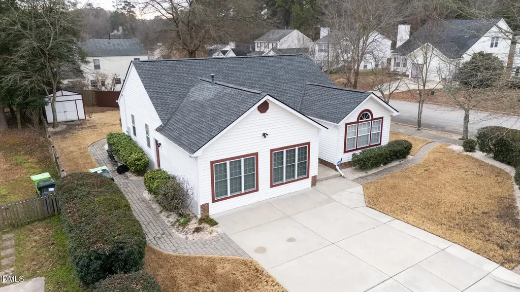 6900 Glenroy Court Raleigh NC 27616
