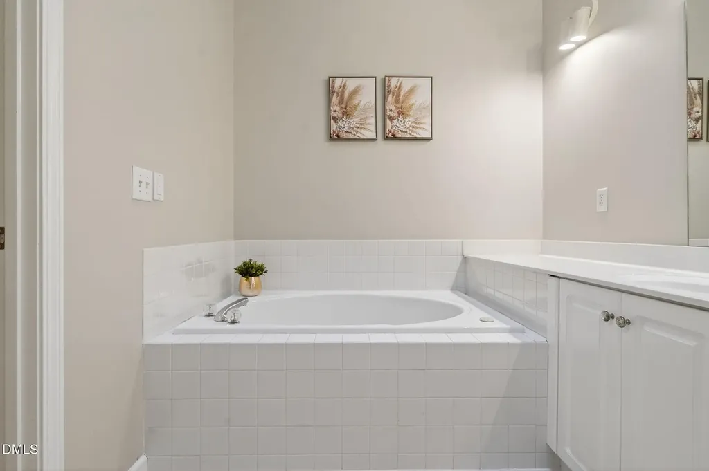 1911 Falls Landing Drive Raleigh NC 27614