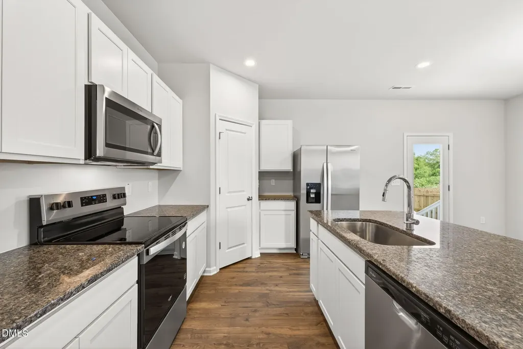 41 Stout Landing Dunn NC 28334