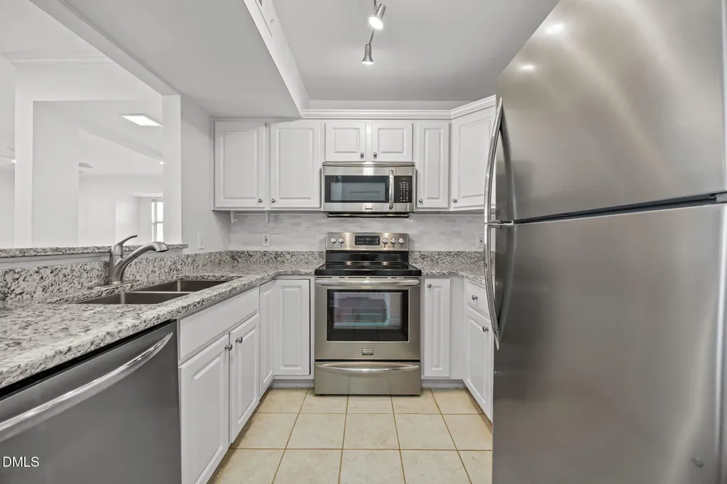 1210 Westview Lane Raleigh NC 27605