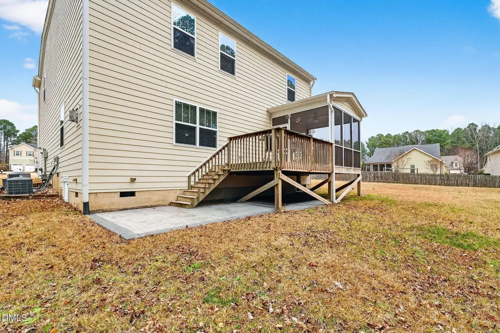 2709 Banks Lake Court Fuquay Varina NC 27526