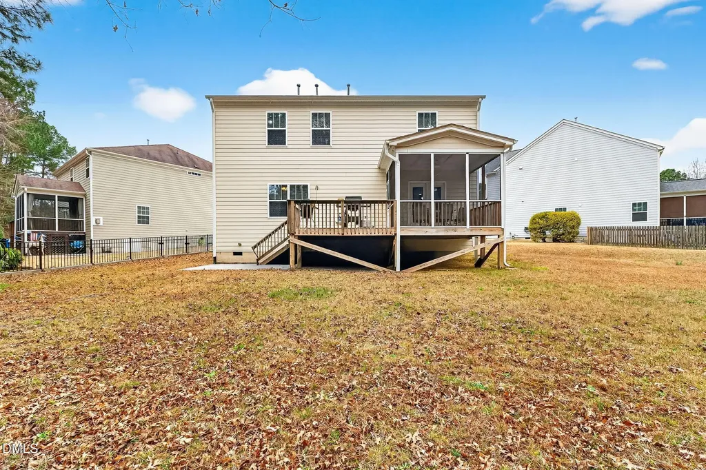 2709 Banks Lake Court Fuquay Varina NC 27526