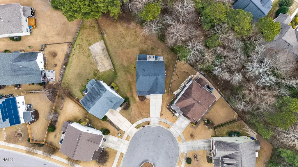 2709 Banks Lake Court Fuquay Varina NC 27526
