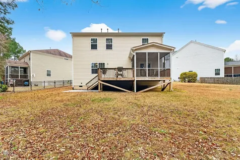 2709 Banks Lake Court Fuquay Varina NC 27526