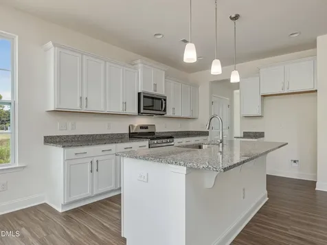553 Hipwood Drive Zebulon NC 27597