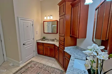208 Meadow Run Drive Chapel Hill NC 27517