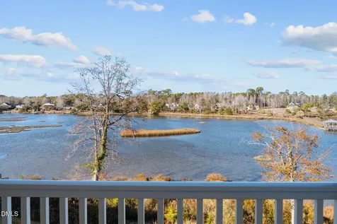 13 E Cannon Cove Hampstead NC 28443