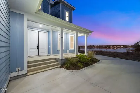 13 E Cannon Cove Hampstead NC 28443