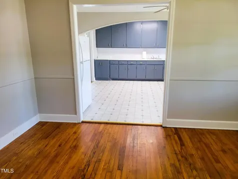 411 W Raleigh Street Siler City NC 27344
