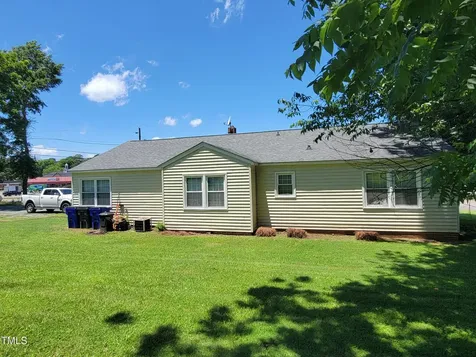 411 W Raleigh Street Siler City NC 27344