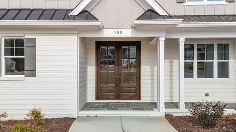 100 Sire Court Holly Springs NC 27540