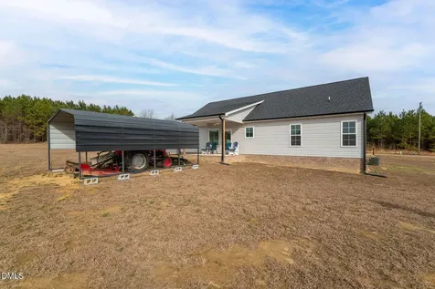 6056 Old Smithfield Road Spring Hope NC 27882
