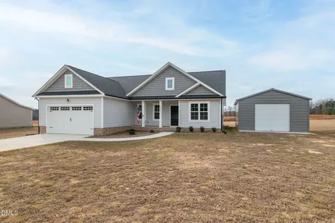 6056 Old Smithfield Road Spring Hope NC 27882