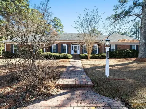 811 Baker Street Smithfield NC 27577