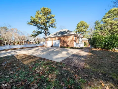 811 Baker Street Smithfield NC 27577