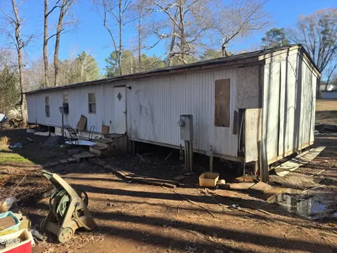 6782 Pinecrest Road Zebulon NC 27597