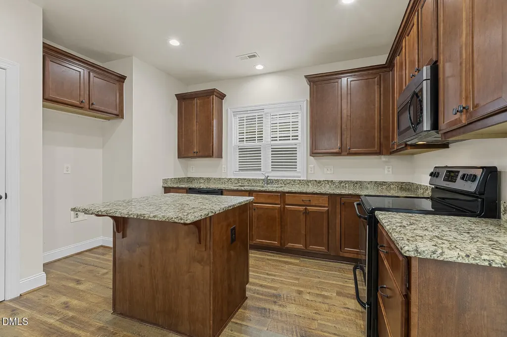 639 Ashe Lake Way Fuquay Varina NC 27526