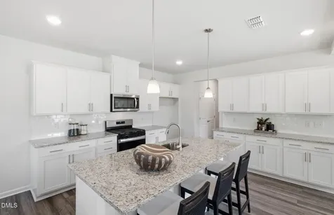 728 Branthurst Drive Fuquay Varina NC 27526