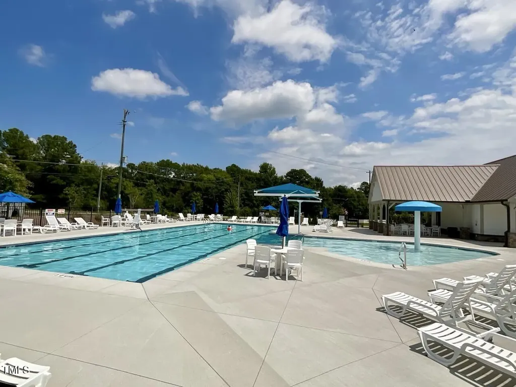 27 Pansy Park Clayton NC 27520