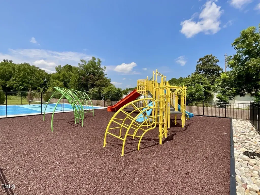 27 Pansy Park Clayton NC 27520
