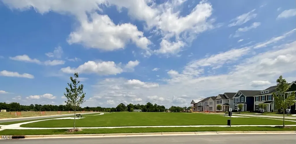 27 Pansy Park Clayton NC 27520