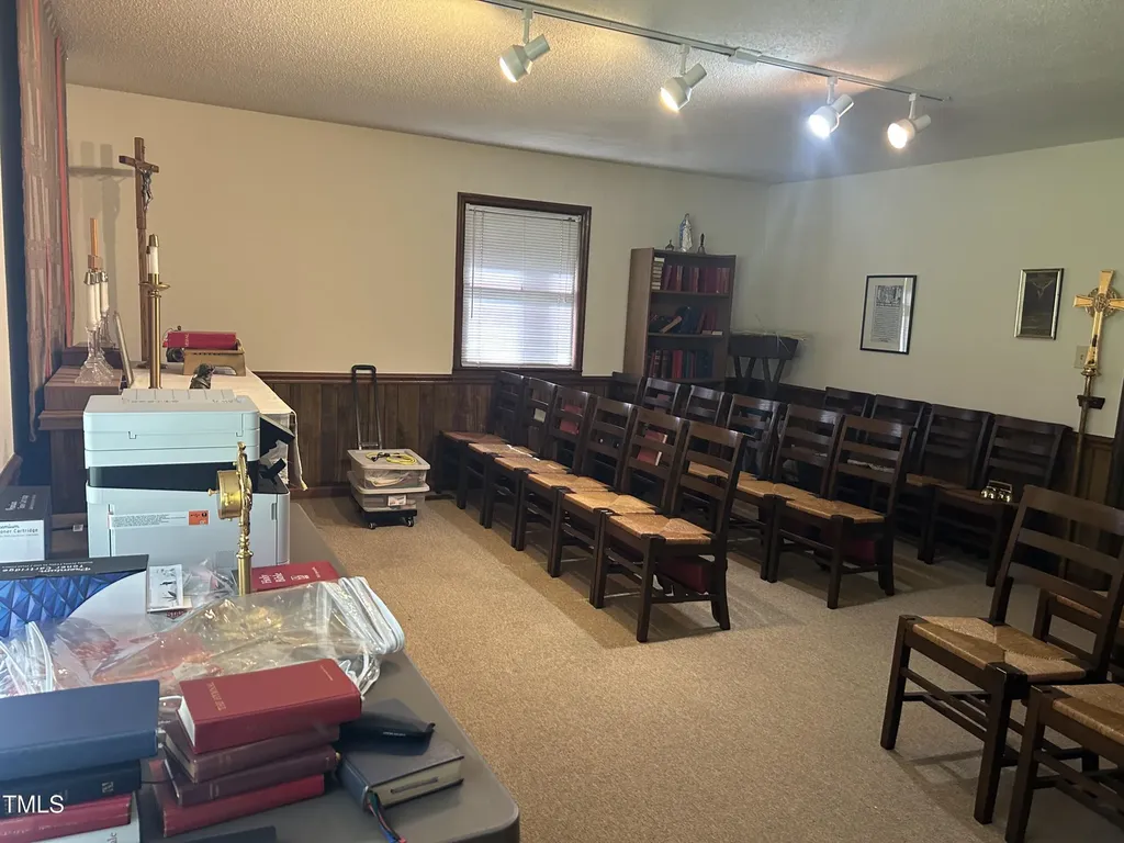 870 Weaver Dairy Road Chapel Hill NC 27514