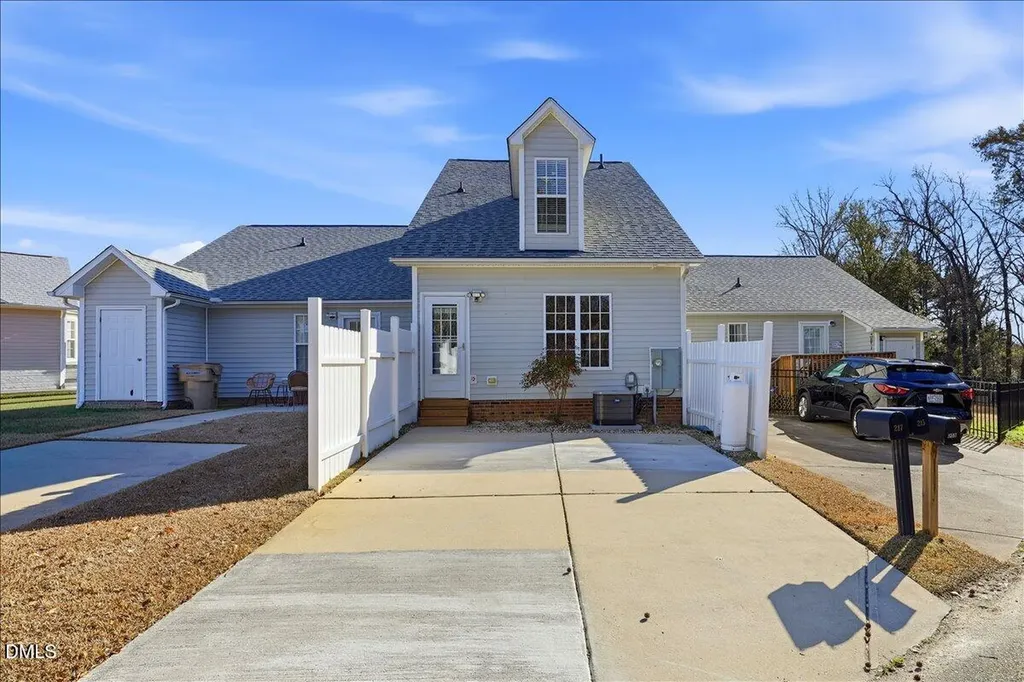 215 W Moss Creek Drive Clayton NC 27520
