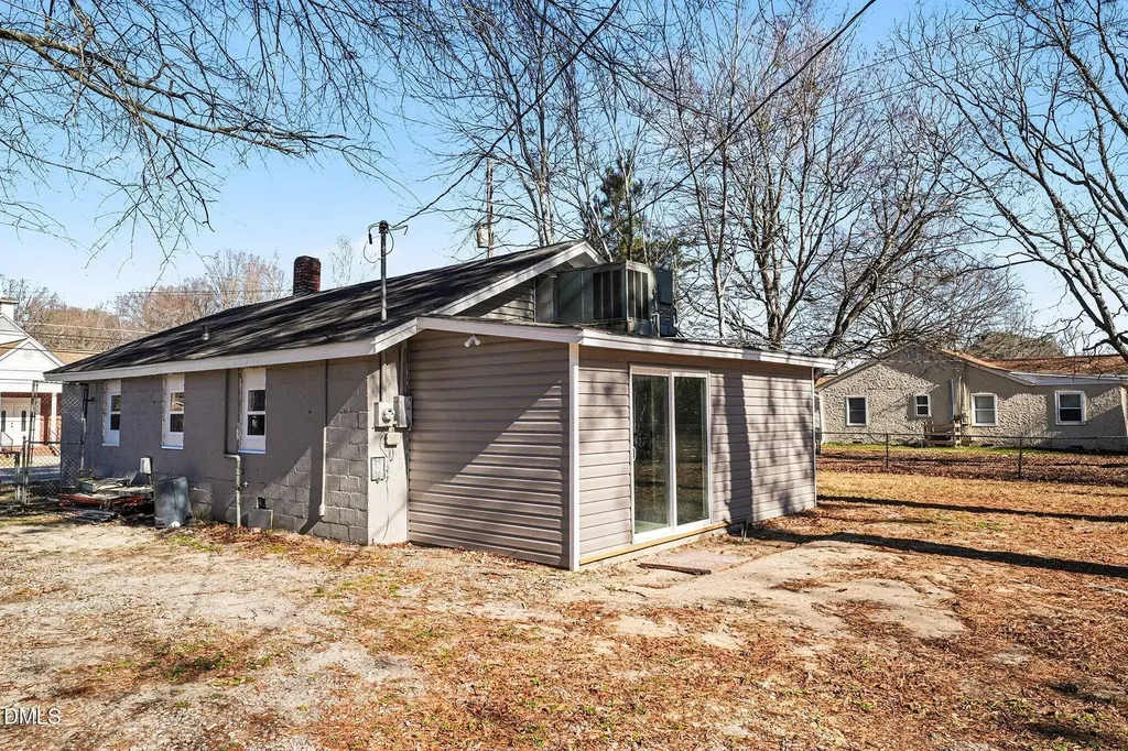 800 E Lizzie Street Selma NC 27576
