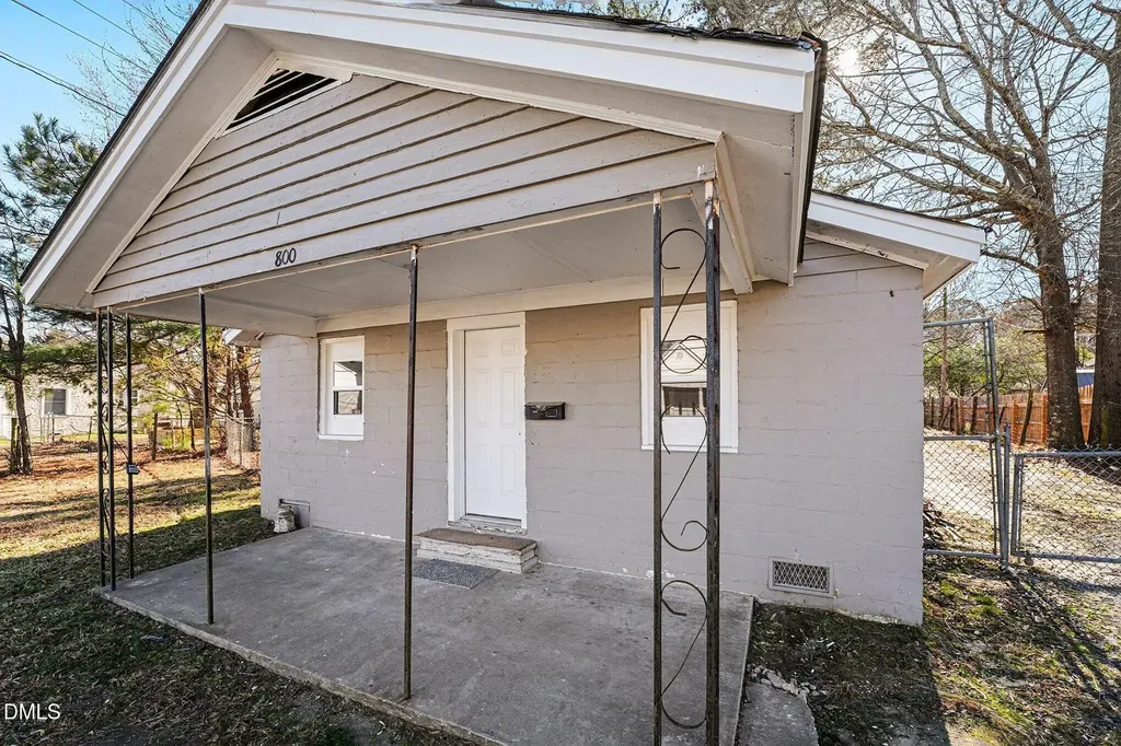 800 E Lizzie Street Selma NC 27576
