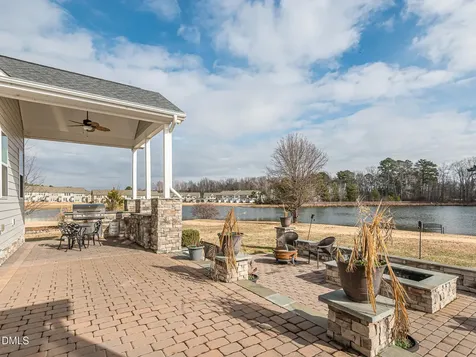 1015 Black River Drive Zebulon NC 27597