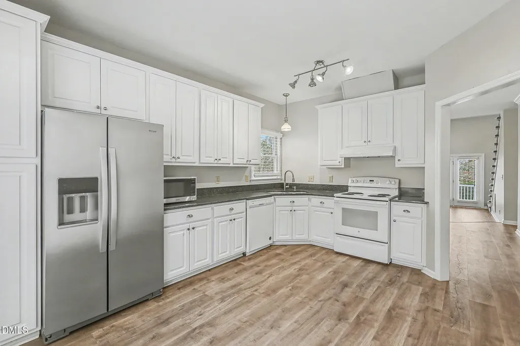 3706 Carnegie Lane Raleigh NC 27612