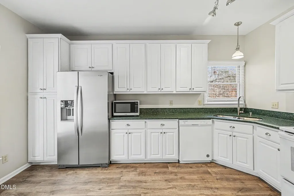 3706 Carnegie Lane Raleigh NC 27612