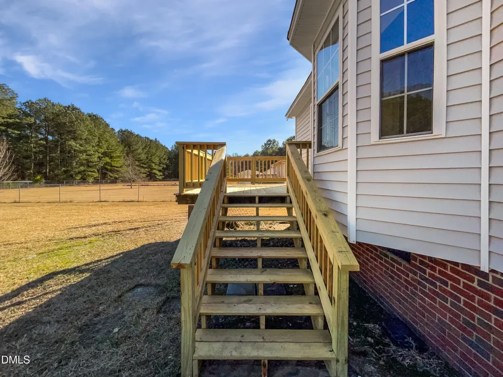 165 Sommerset Drive Clayton NC 27520