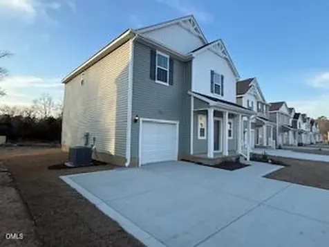 51 Stout Landing Dunn NC 28334