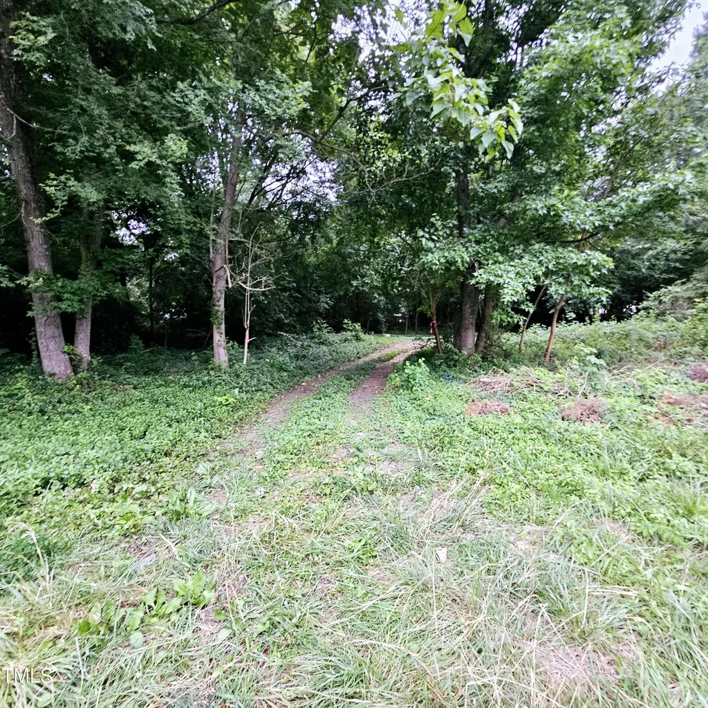 1722 Vicksboro Road Henderson NC 27536