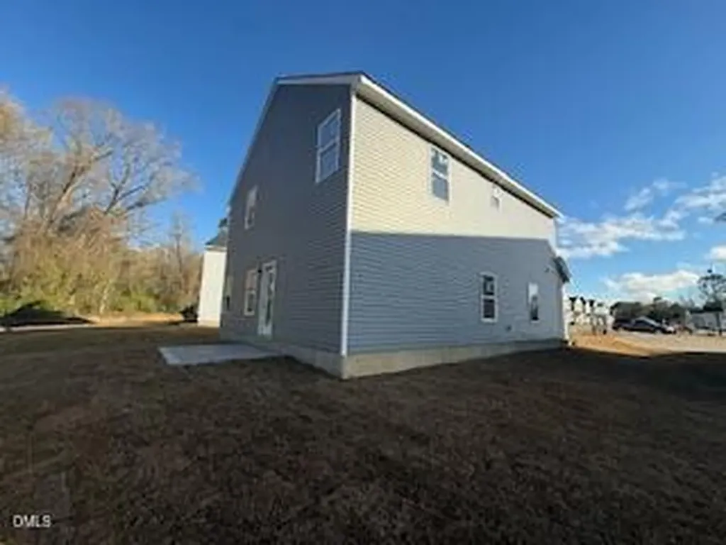 143 Stout Landing Dunn NC 28334