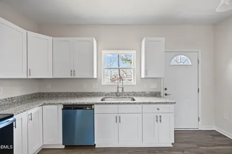 704 North Street Graham NC 27253