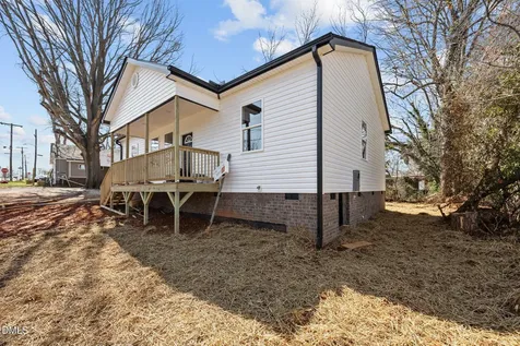 704 North Street Graham NC 27253