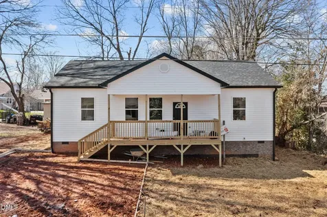 704 North Street Graham NC 27253