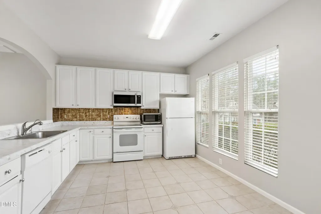 410 Hickory Meadow Circle Morrisville NC 27560