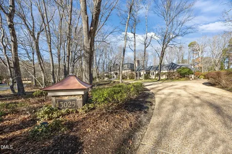 3025 N Fairway Drive Burlington NC 27215