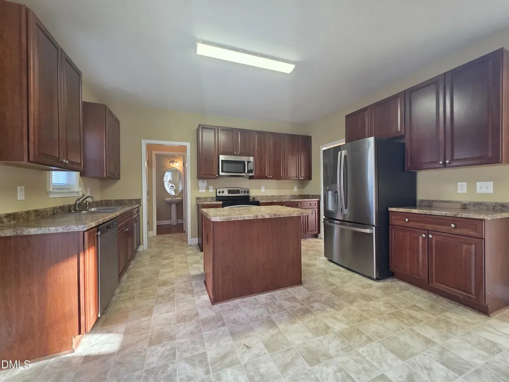 1008 Sarazen Drive Clayton NC 27527