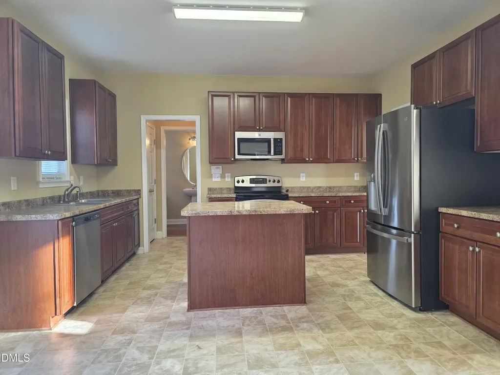 1008 Sarazen Drive Clayton NC 27527