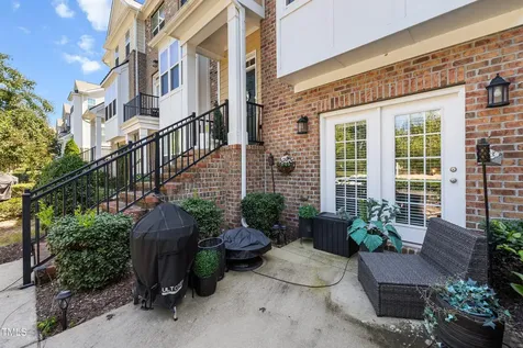 9352 Wooden Road Raleigh NC 27617