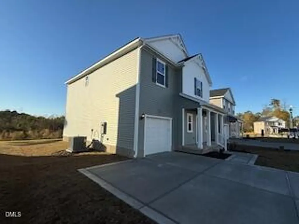 95 Stout Landing Dunn NC 28334