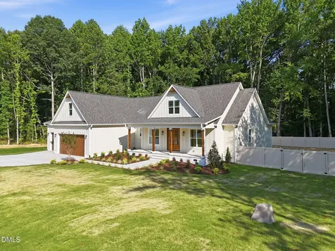 5905 Tranquil Cove Youngsville NC 27596