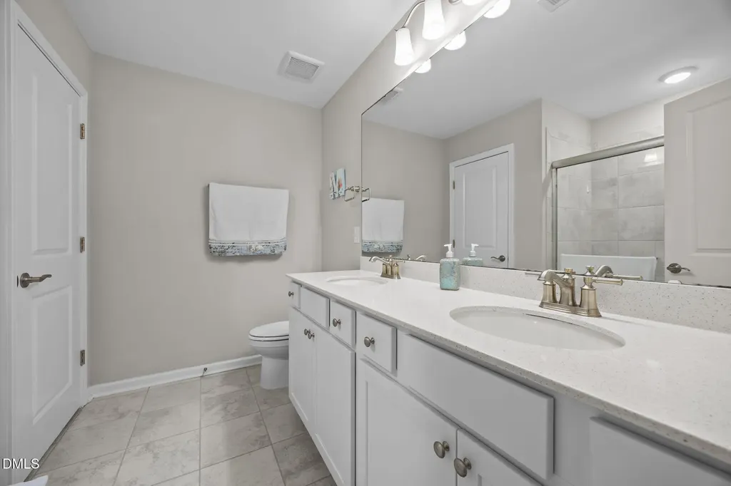2252 Fairway Green Drive Fuquay Varina NC 27526